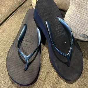 Havaianas High Navy Blue Wedge Flip Flop Sandals Size 41-42